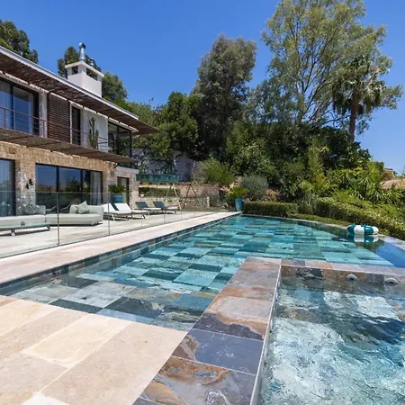 Villa Ref 2198 - Super Cannes - Luxury Modern Sea View For Rent *