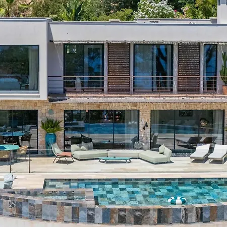 Villa Ref 2198 - Super Cannes - Luxury Modern Sea View For Rent Vallauris