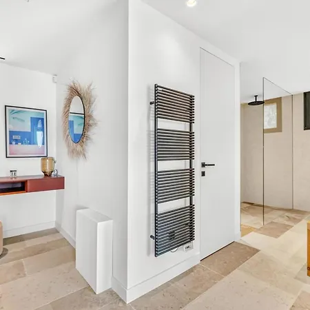 Villa Ref 2198 - Super Cannes - Luxury Modern Sea View For Rent *