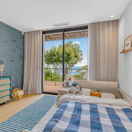 Ref 2198 - Super Cannes - Luxury Modern Sea View For Rent Villa *