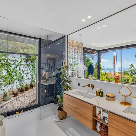 Villa Ref 2198 - Super Cannes - Luxury Modern Sea View For Rent